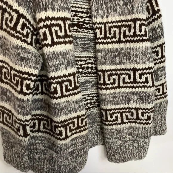 Cowichan Handmade Wool Sweater Jacket XL - Picture 6 of 6
